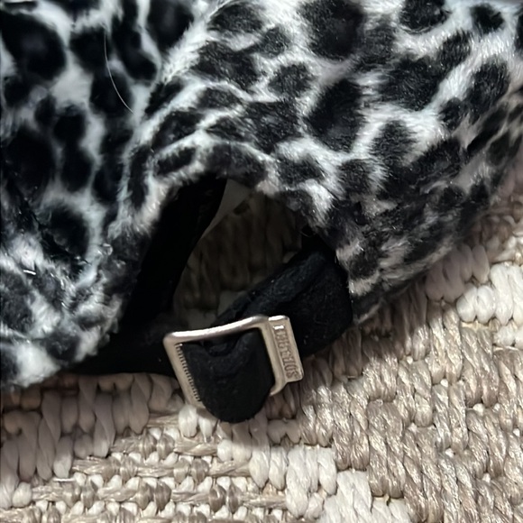 Set of 2 Leopard women’s biker hats - Picture 7 of 7